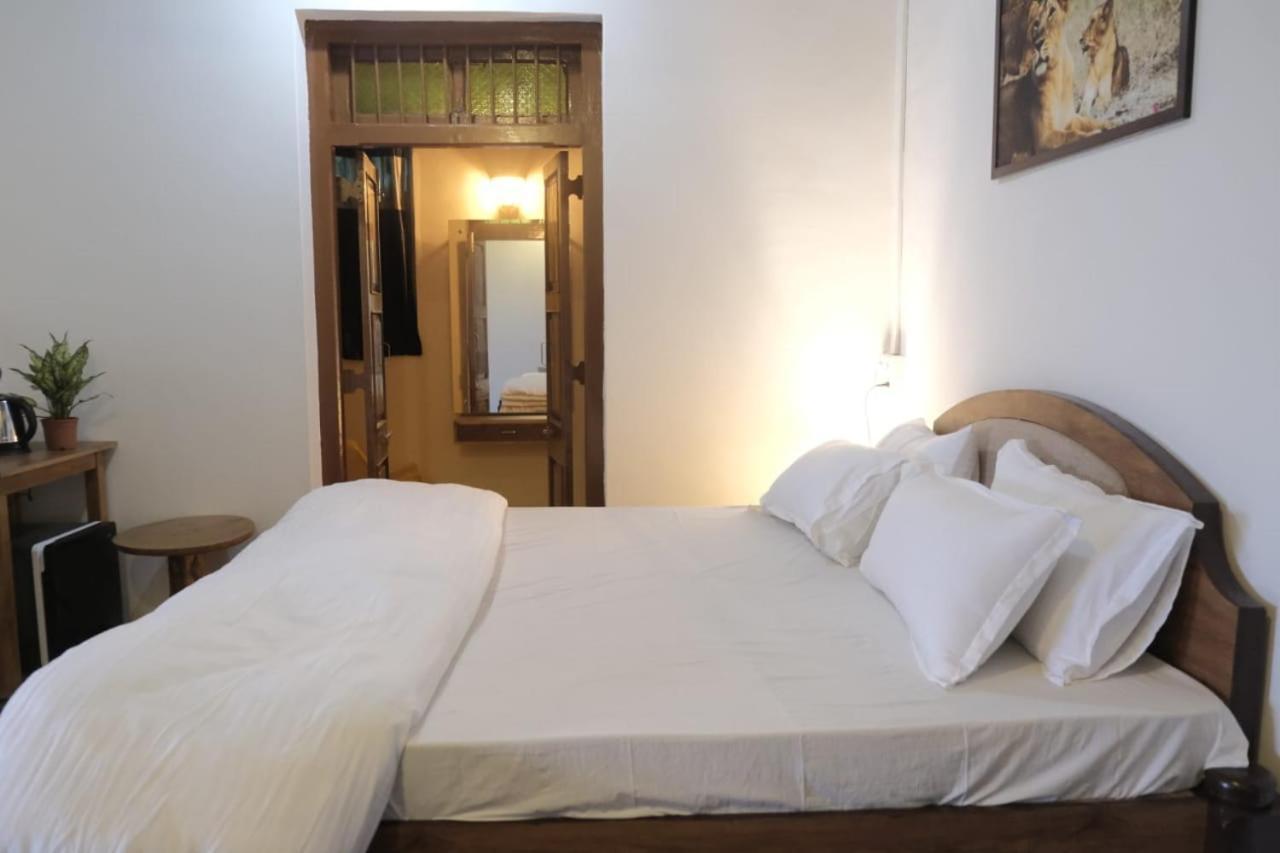 Hotel Ashirwad Junagadh Exterior foto