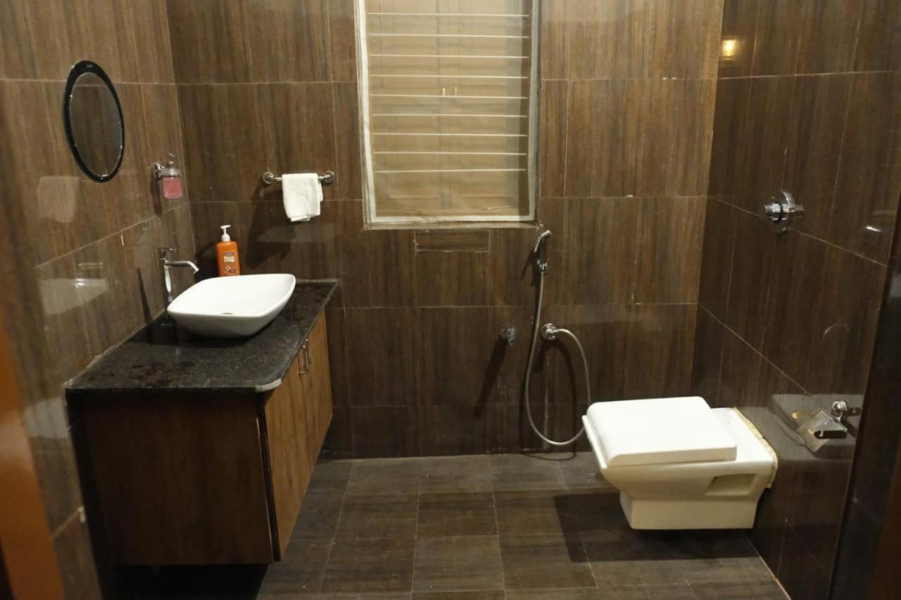 Hotel Ashirwad Junagadh Exterior foto